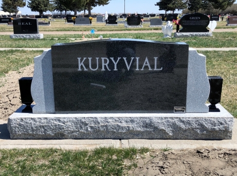 3951 – Kuryvial (Back)
