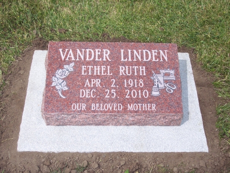 1955 – Vander Linden