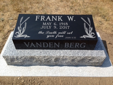 3551 – Vanden Berg