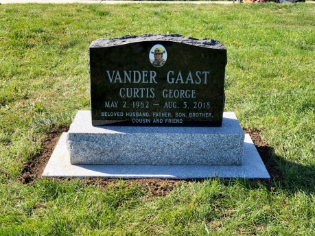 4105 – Vander Gaast