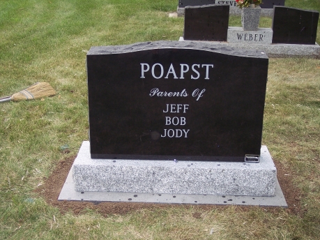 2443 – Poapst (back)