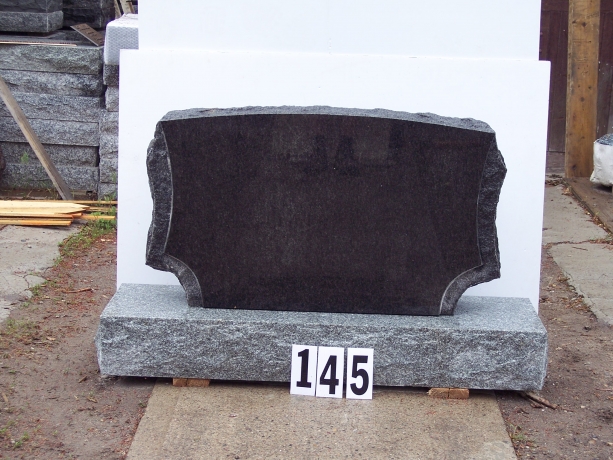 145 – SHORT OVAL TOP, ROCKED EDGE